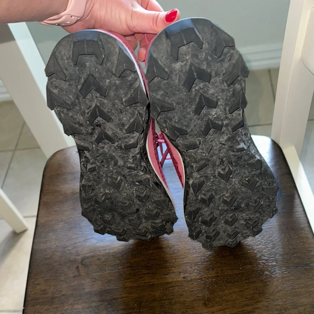 Salomon Pink Athletic Shoes for Trail Running - Picture 6 of 6